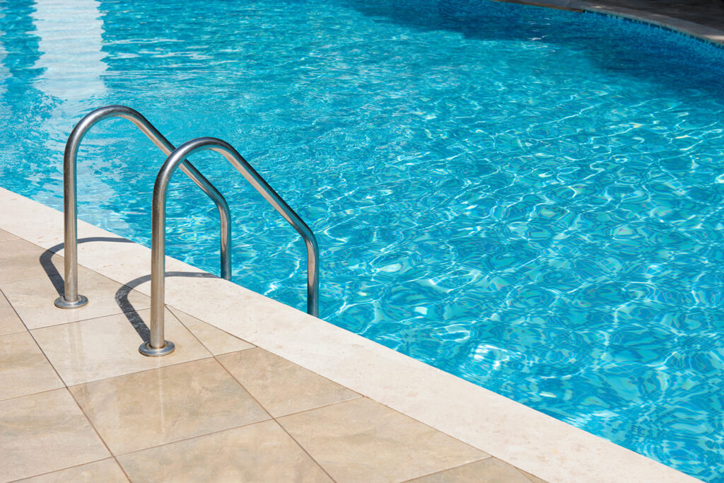 outdoor-pool